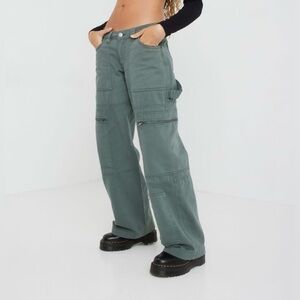 NWT-Garage Cargo Pants